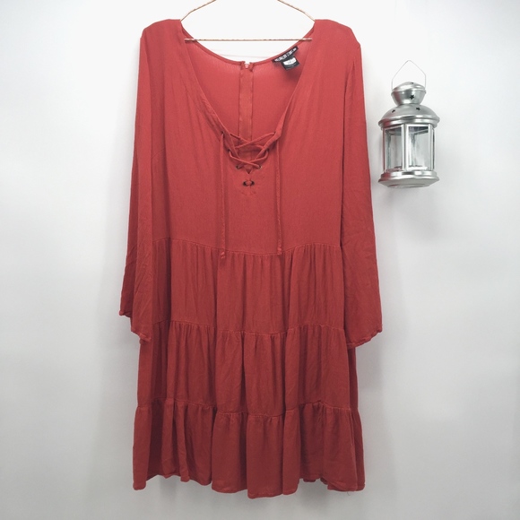 paper doll Dresses & Skirts - Paper Doll Lace Up Tiered Dress